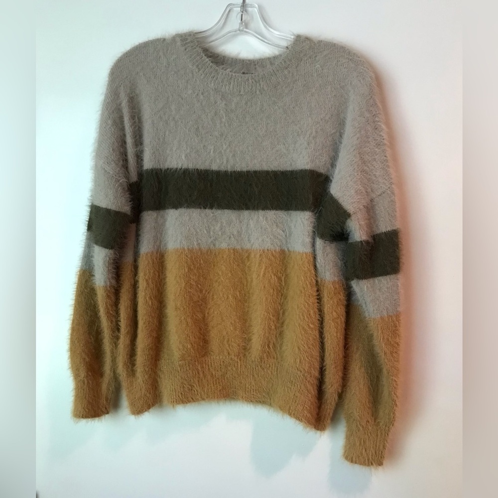 L Roolee Sweater - Picture 1 of 1